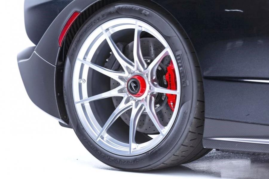 Колеса McLaren MSO Senna Bespoke Diamond Black 2019 года  (фото 29 из 37)
